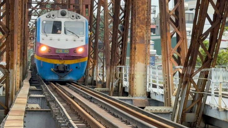 Hà Nội: Các đoàn tàu sẽ giảm dần tần suất đi xuyên qua lõi đô thị -0