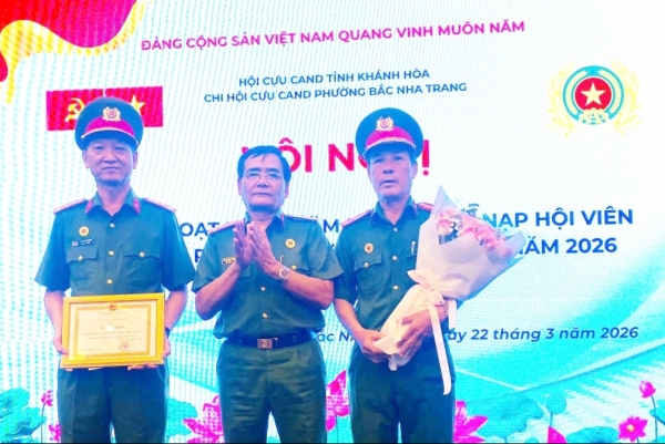 Khánh Hòa: Chi hội Cựu CAND phường Bắc Nha Trang tổng kết công tác năm 2025 và kết nạp hội viên mới