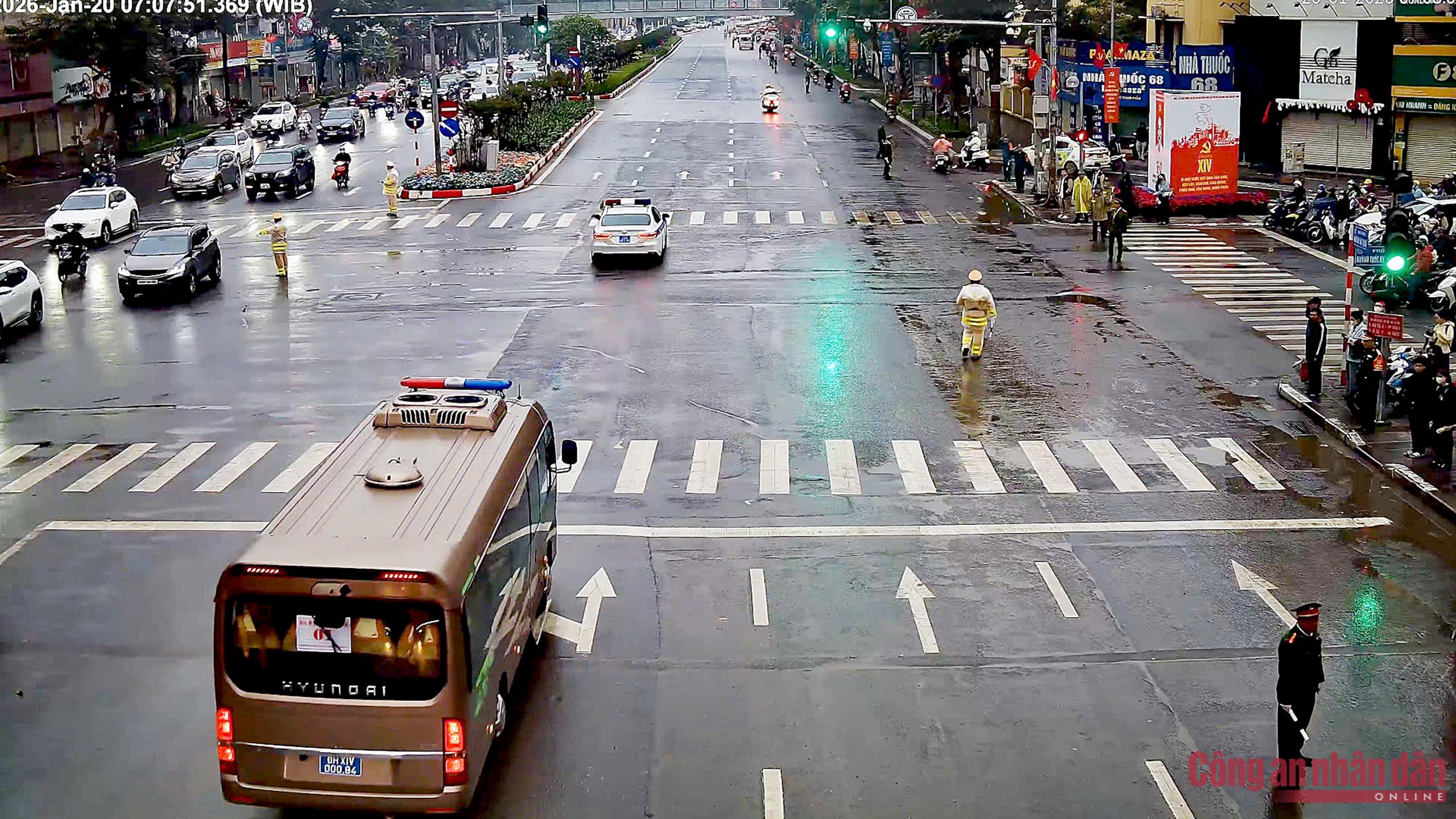 Camera AI - “mắt thần” siết chặt kỷ cương giao thông và trật tự đô thị ở Thủ đô -0