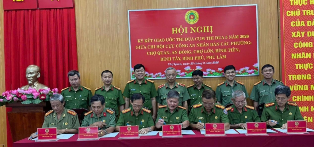 Cụm thi đua số 5 Hội Cựu CAND TP.HCM: Ký kết giao ước thi đua và triển khai phối hợp bảo đảm ANTT