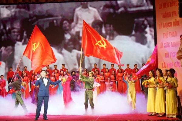 Quyết liệt phát triển văn hóa