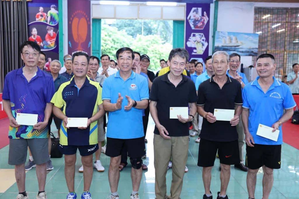 Hội Cựu CAND tỉnh Ninh Bình tổ chức thành công Giải thi đấu bóng bàn lần thứ II - năm 2026