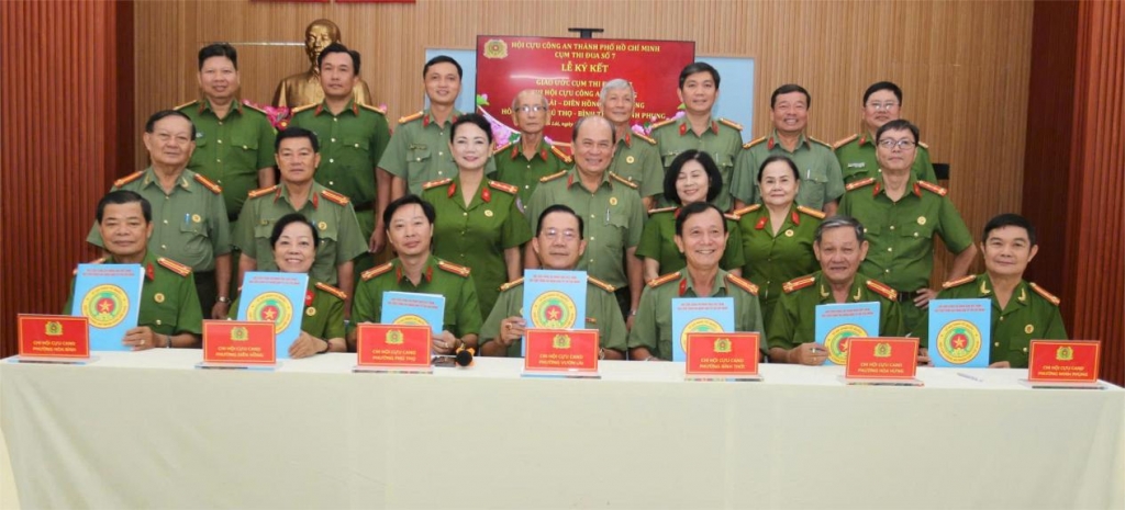 Hội Cựu CAND TP.HCM: Ký kết giao ước thi đua giữa Chi hội các phường thuộc Cụm số 7