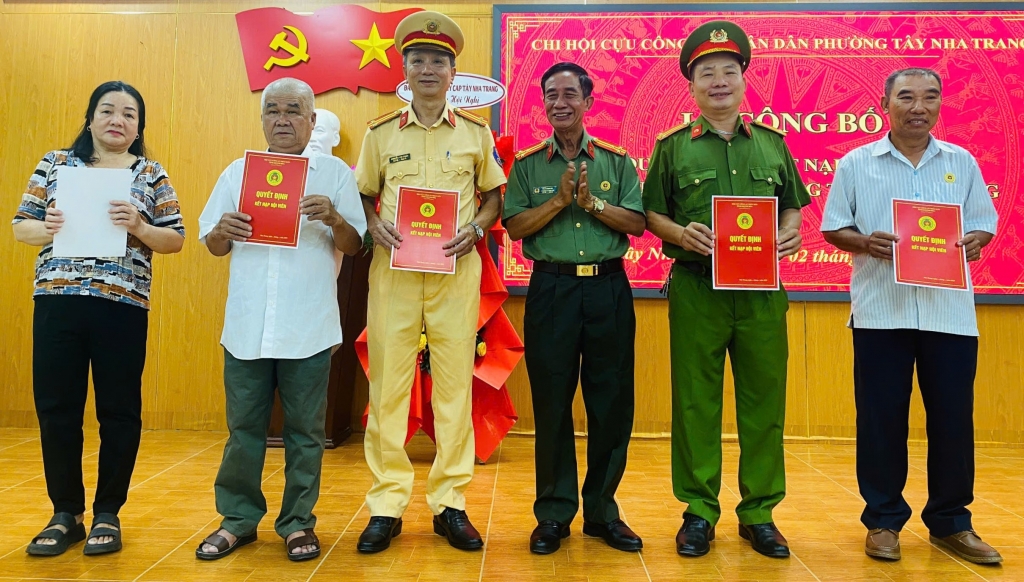 Khánh Hòa: Chi hội Cựu CAND phường Tây Nha Trang tổng kết công tác năm 2025, triển khai nhiệm vụ năm 2026