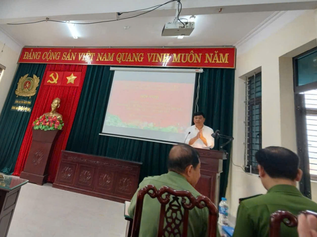Ninh Bình: Chi hội Cựu CAND phường và Công an phường Mỹ Lộc ký kết Chương trình phối hợp trong công tác bảo đảm an ninh, trật tự