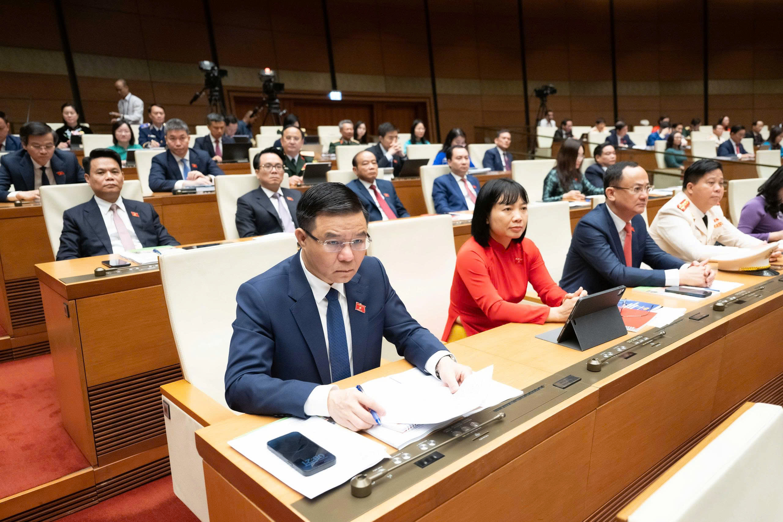 Khai mạc Kỳ họp thứ nhất, Quốc hội khóa XVI -1