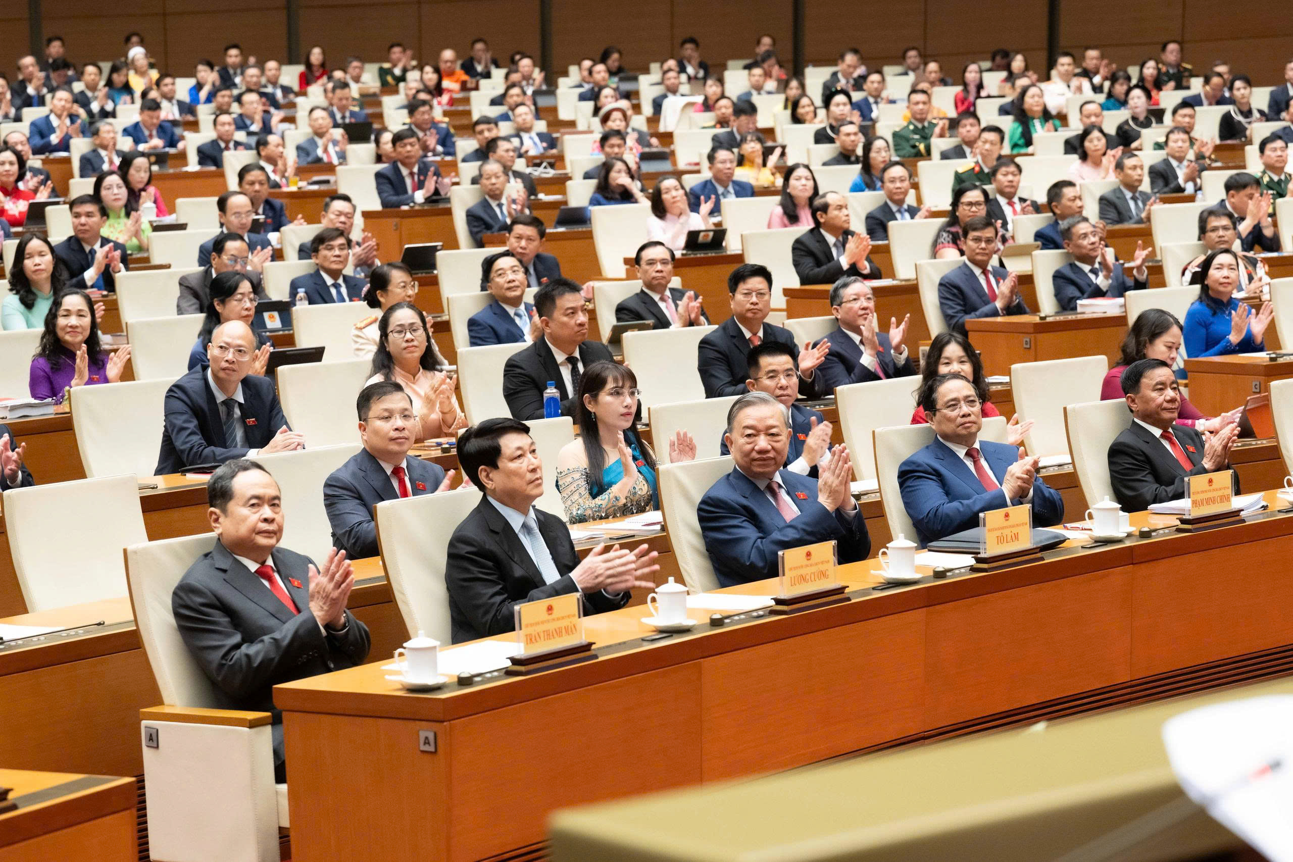 Khai mạc Kỳ họp thứ nhất, Quốc hội khóa XVI -1