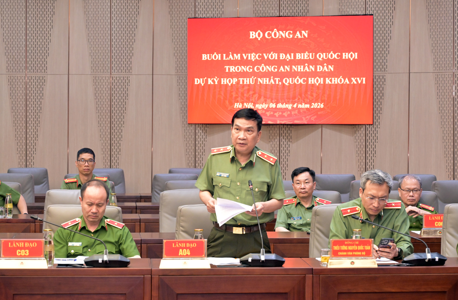 Bộ Công an làm việc với đại biểu Quốc hội trong Công an nhân dân dự Kỳ họp thứ Nhất, Quốc hội khoá XVI -2