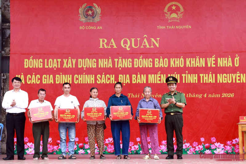 Từ những căn nhà nghĩa tình đến thế trận lòng dân vững chắc -0