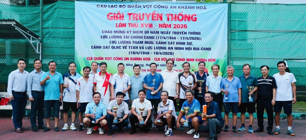 CLB quần vợt Hội Cựu CAND Nam Khánh Hòa tham gia giải truyền thống của CLB Công an Khánh Hòa