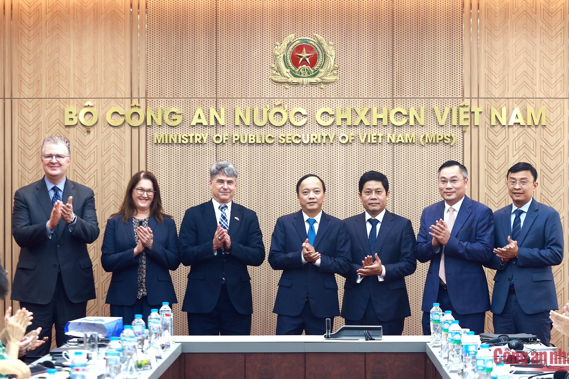 Bộ Công an mở rộng không gian hợp tác với doanh nghiệp Hoa Kỳ