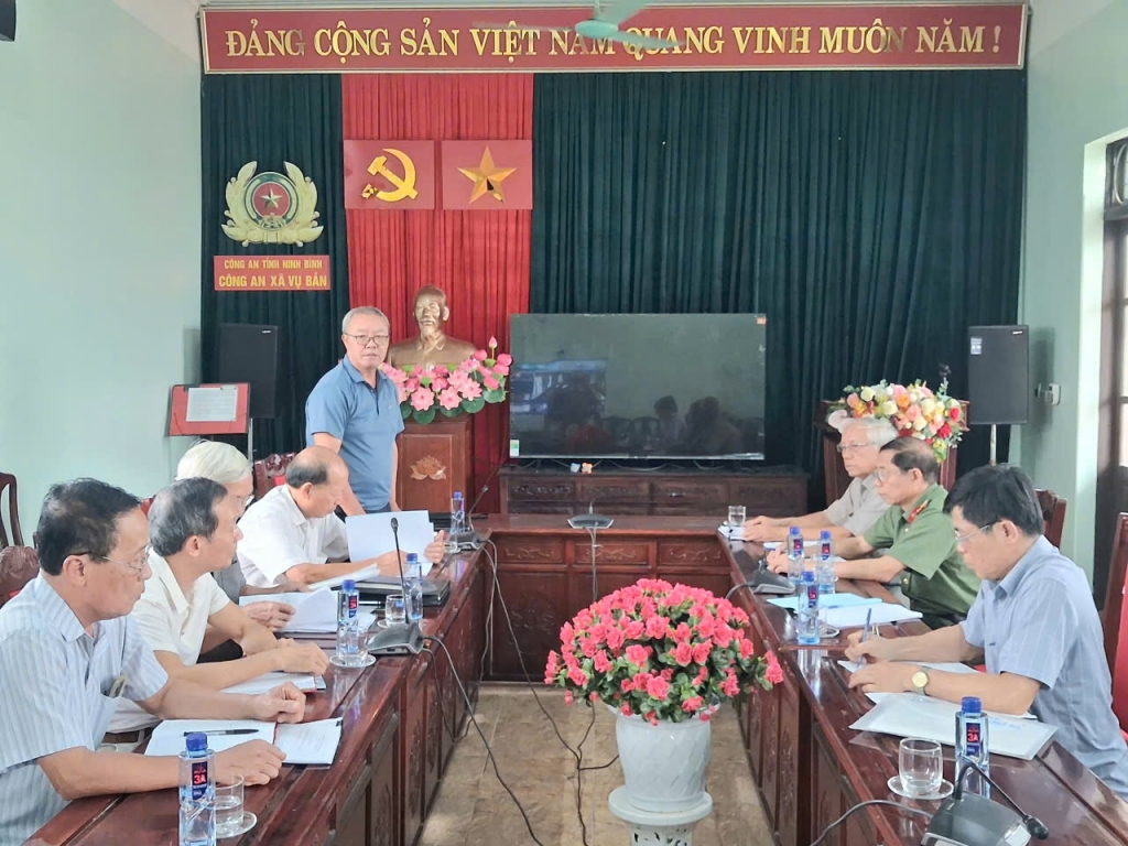 Hội Cựu CAND tỉnh Ninh Bình: Quyết tâm đưa Điều lệ Hội Cựu CAND Việt Nam sửa đổi, bổ sung sớm đi vào thực tiễn tại cơ sở Hội Cựu CAND tỉnh Ninh Bình: Quyết tâm đưa Điều lệ Hội Cựu CAND Việt Nam sửa đổi, bổ sung sớm đi vào thực tiễn tại cơ sở