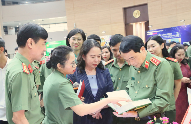 Khai mạc Ngày Sách và Văn hoá đọc Việt Nam trong CAND năm 2026 -0