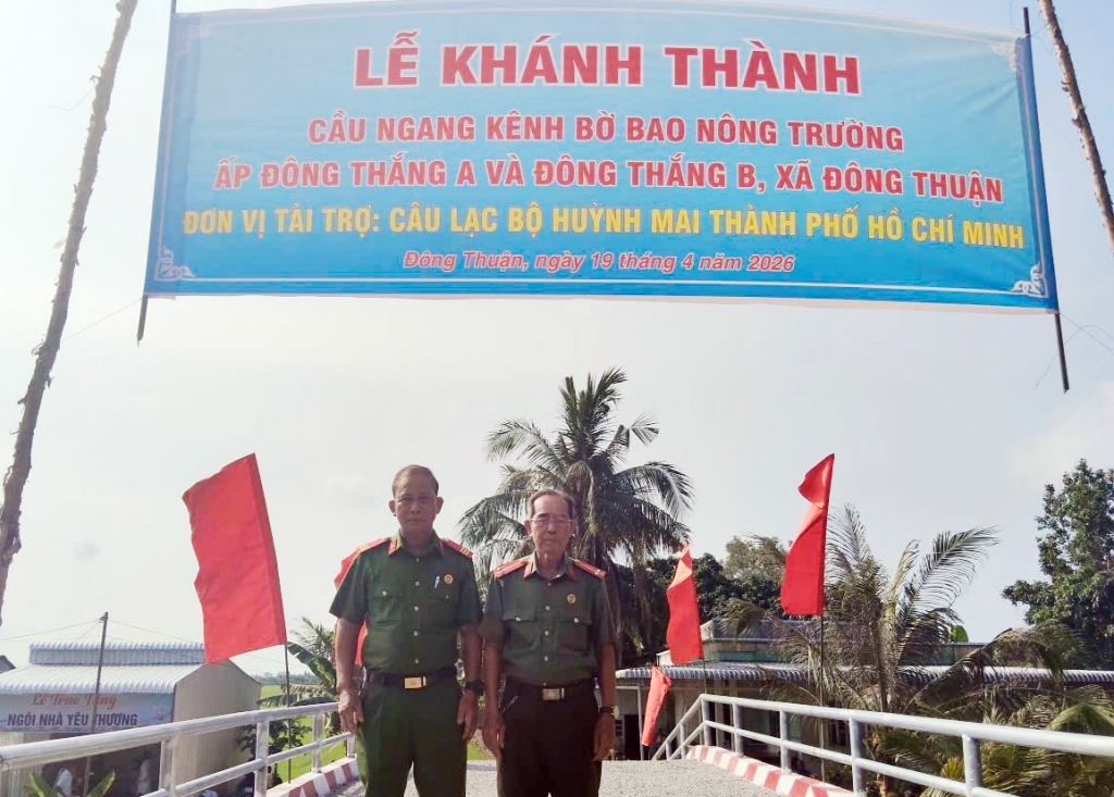 Cần Thơ: Chi hội Cựu CAND xã Đông Thuận góp sức xây dựng cầu giao thông nông thôn