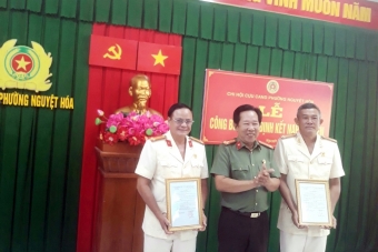 Vĩnh Long: Chi hội Cựu CAND phường Nguyệt Hóa kết nạp hội viên mới