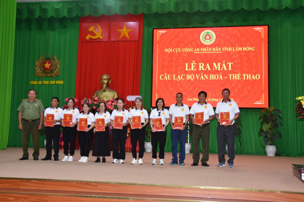 Hội Cựu CAND tỉnh Lâm Đồng ra mắt Câu lạc bộ Văn hóa - Thể thao