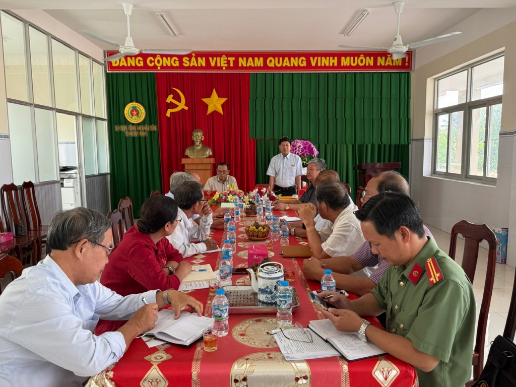 Hội Cựu CAND Việt Nam làm việc với Thường trực Hội Cựu CAND tỉnh Tây Ninh