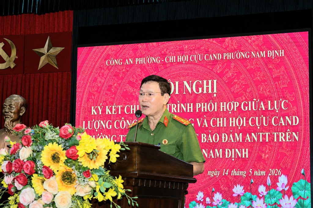 Ninh Bình: Chi hội Cựu CAND và Công an phường Nam Định ký kết Chương trình phối hợp trong công tác bảo đảm ANTT