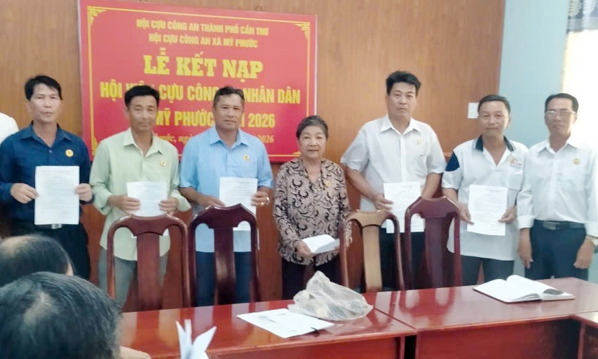 Cần Thơ: Chi hội Cựu CAND xã Mỹ Phước kết nạp 23 hội viên mới