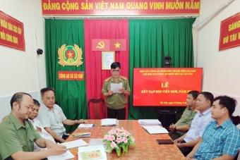 Cần Thơ: Chi hội Cựu CAND xã Tài Văn triển khai phối hợp công tác với Công an xã và kết nạp hội viên mới