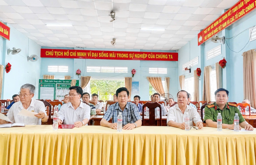 Cần Thơ: Chi hội Cựu CAND xã Long Hưng kết nạp thêm 11 hội viên mới