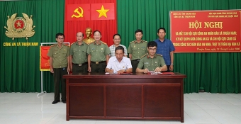 Khánh Hòa: Công bố quyết định thành lập các Chi hội Cựu CAND và kết nạp hội viên mới