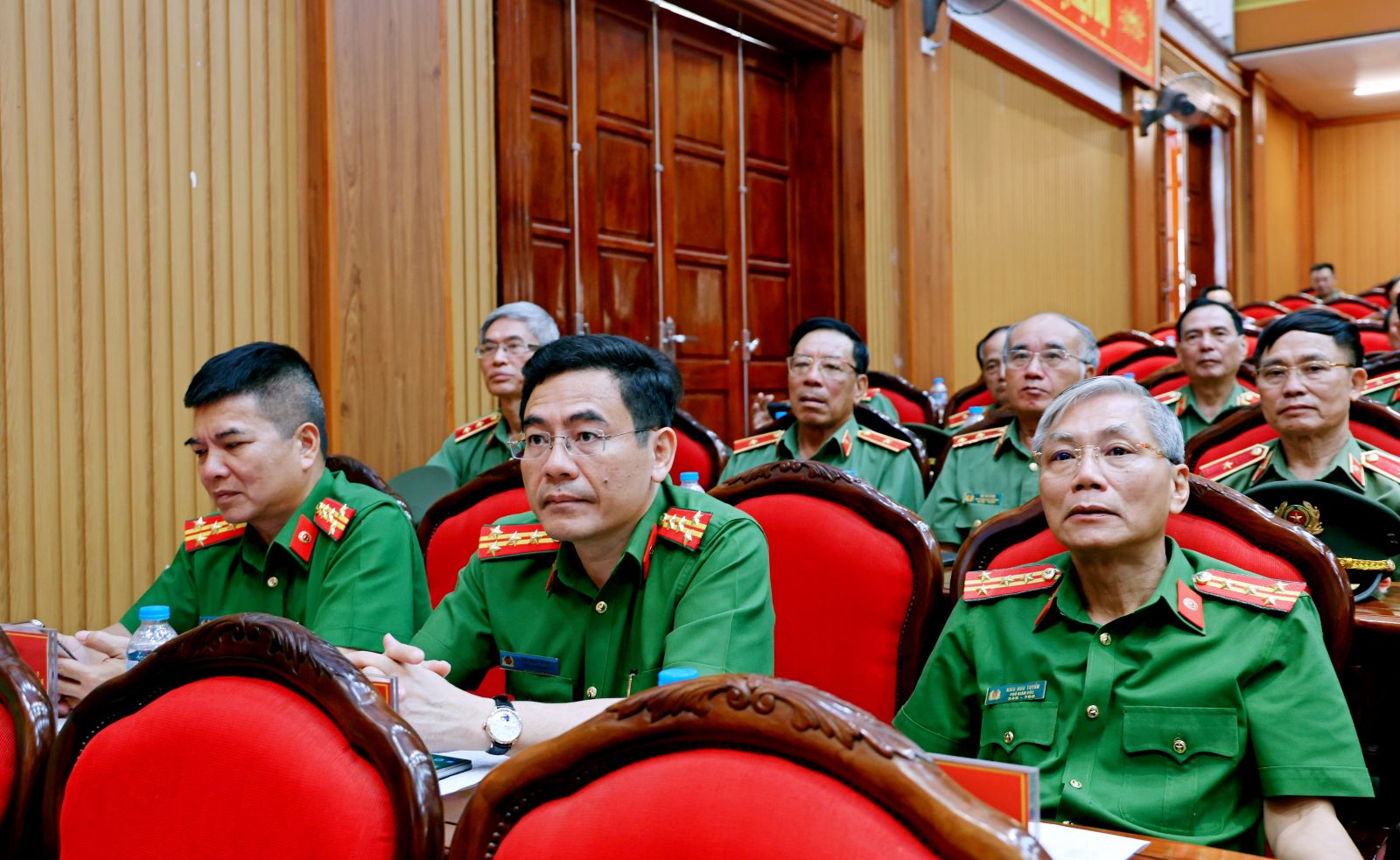 Ban Liên lạc Tướng lĩnh CAND quê hương Ninh Bình tổ chức Họp mặt và ra mắt
