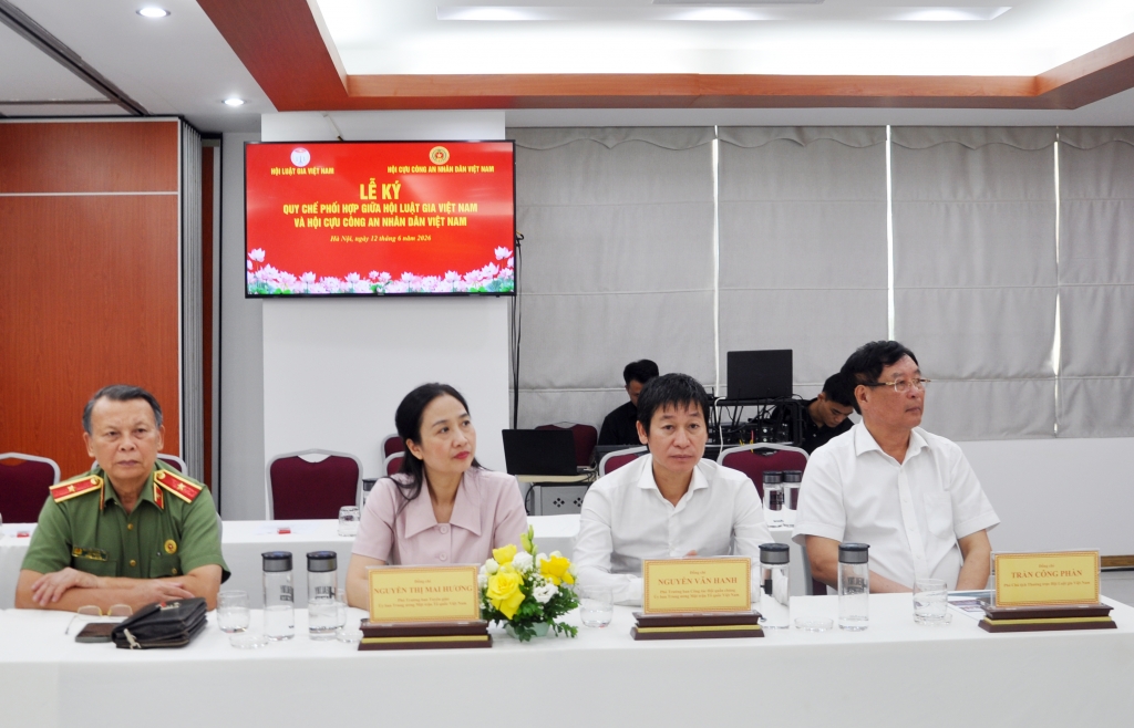 Hội Luật gia Việt Nam và Hội Cựu CAND Việt Nam ký kết Quy chế phối hợp