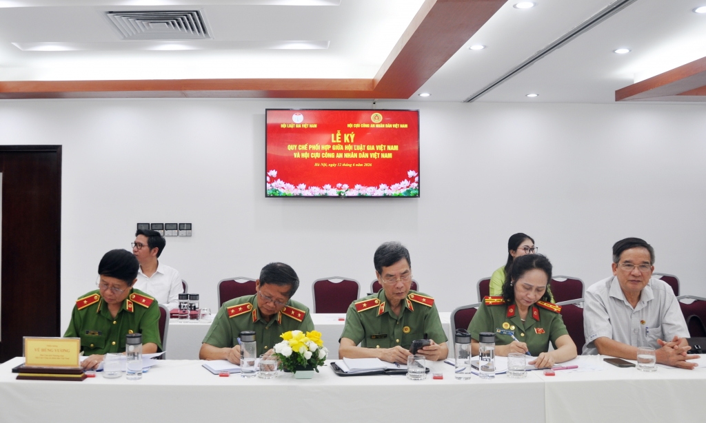 Hội Luật gia Việt Nam và Hội Cựu CAND Việt Nam ký kết Quy chế phối hợp