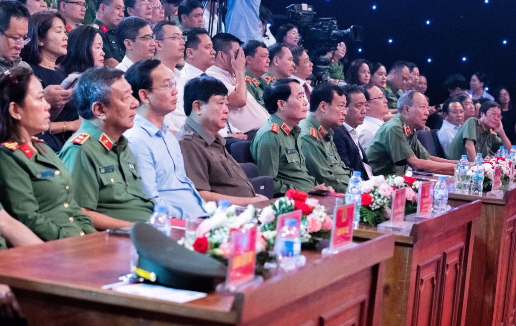 Bộ Công an kỷ niệm 101 năm Ngày Báo chí cách mạng Việt Nam và phát động Giải báo chí Vì an ninh Tổ quốc và bình yên cuộc sống
