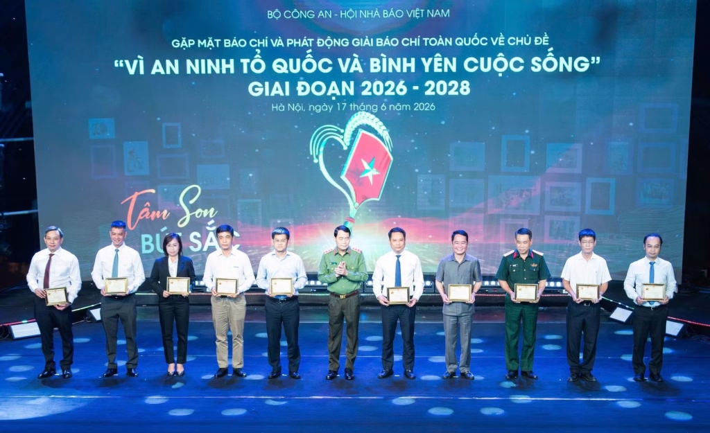 Bộ Công an kỷ niệm 101 năm Ngày Báo chí cách mạng Việt Nam và phát động Giải báo chí Vì an ninh Tổ quốc và bình yên cuộc sống