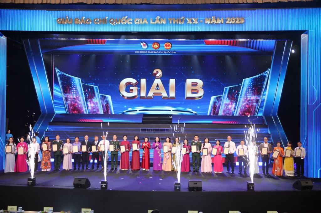 Báo chí phải tiên phong đổi mới để gánh vác trách nhiệm lớn hơn