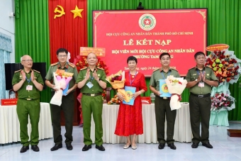 Hội Cựu CAND phường Tam Thắng, TP.HCM kết nạp hội viên mới