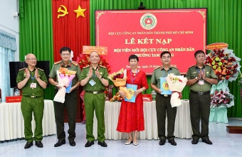 Hội Cựu CAND phường Tam Thắng, TP.HCM kết nạp hội viên mới