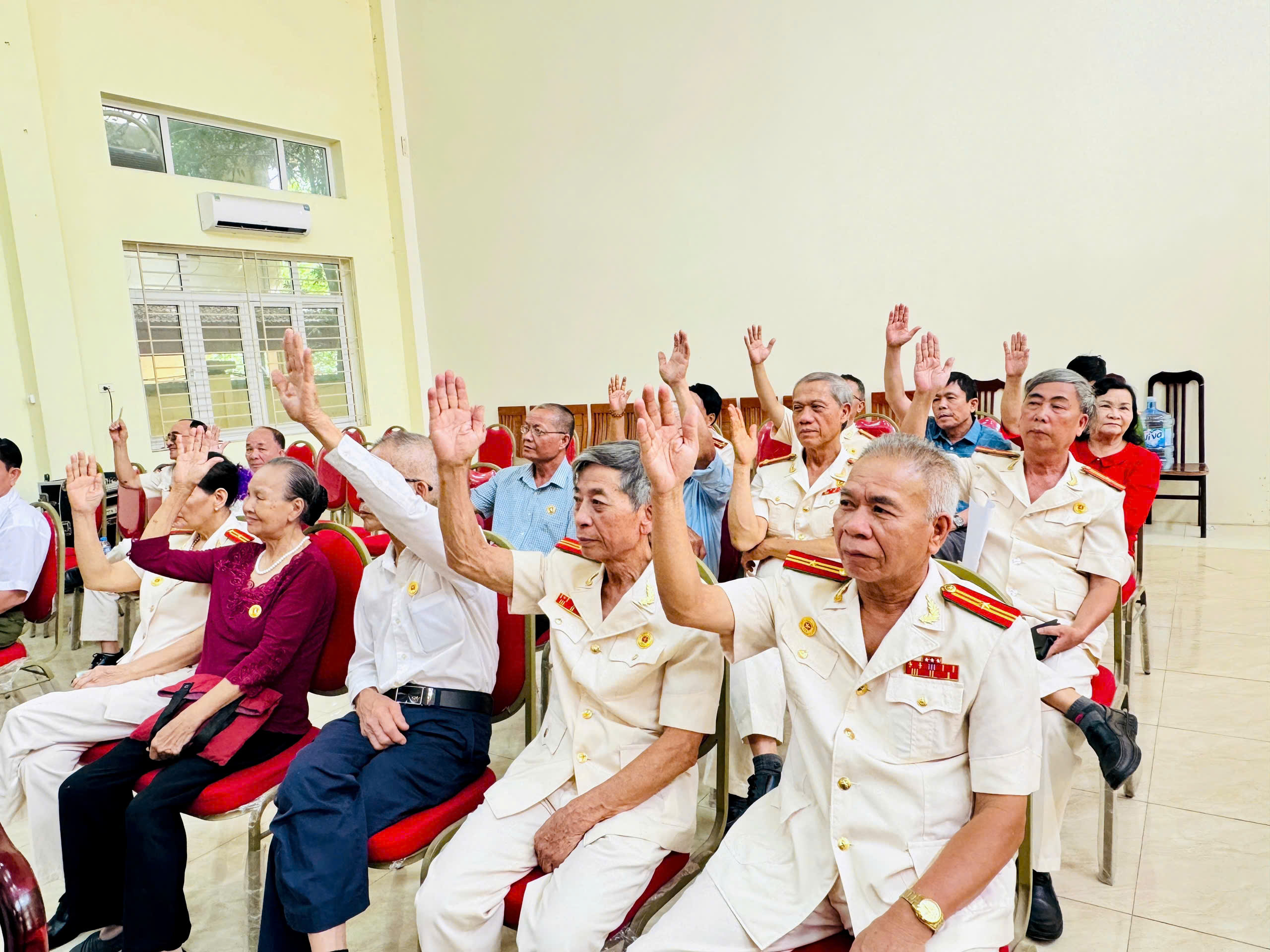 Nam Phù thành lập Hội Cựu Công an nhân dân, phát huy vai trò nòng cốt giữ gìn ANTT- Ảnh 8.