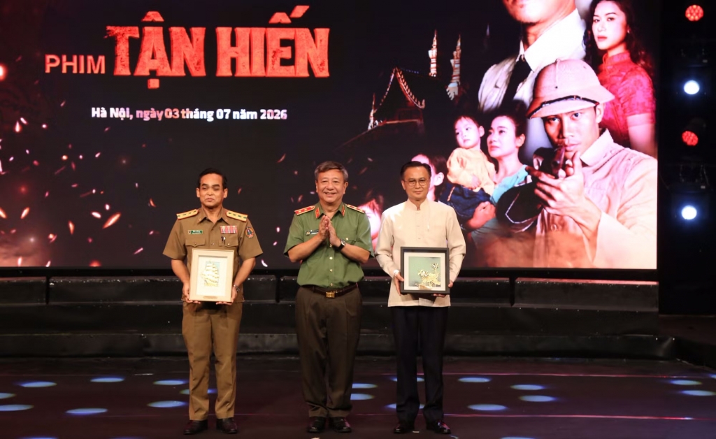 Gặp mặt, tổng kết phim về Tình báo CAND – “Tận hiến”