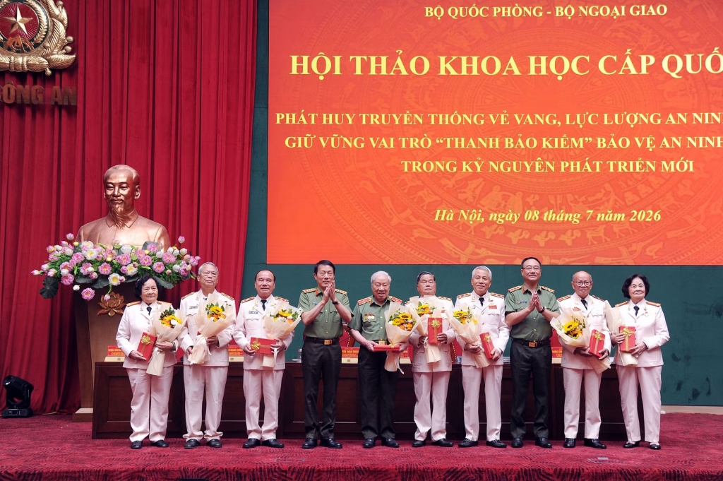 “Thanh bảo kiếm” bảo vệ an ninh quốc gia trong kỷ nguyên phát triển mới