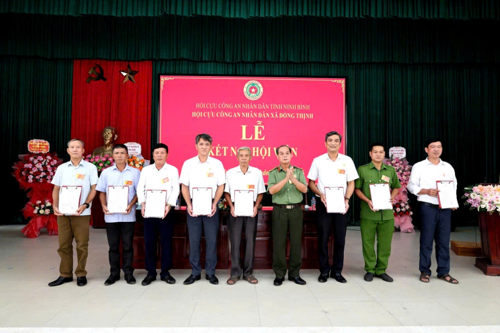 Ninh Bình: Thành lập Hội Cựu CAND xã Đồng Thịnh, nhiệm kỳ 2026 - 2030 Ninh Bình: Thành lập Hội Cựu CAND xã Đồng Thịnh, nhiệm kỳ 2026 - 2030