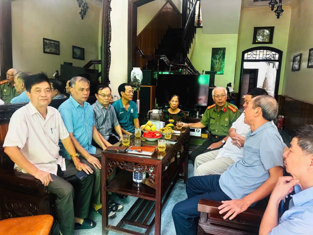 Ninh Bình: Hội Cựu CAND phường Nam Định thắt chặt nghĩa tình đồng đội