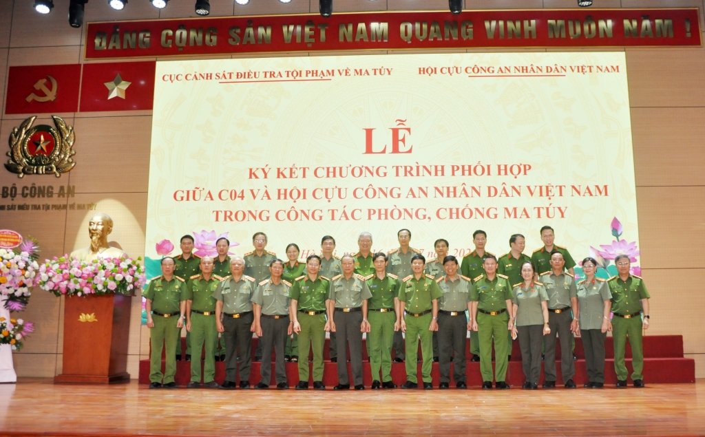 Cục C04 và Hội Cựu CAND Việt Nam phối hợp trong công tác phòng, chống ma túy