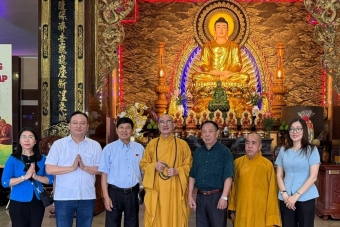 Thiếu tướng, Anh hùng LLVTND Vũ Hùng Vương thăm và làm việc với Ban Trị sự Giáo hội Phật giáo Việt Nam tỉnh Vĩnh Long