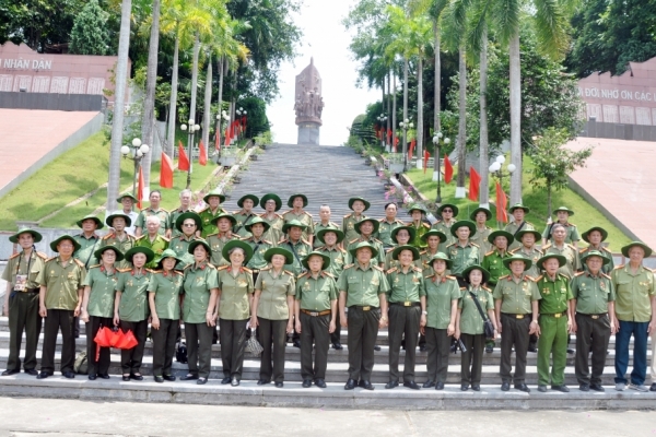Giữ lửa truyền thống anh hùng qua hành trình về nguồn của lực lượng Công an chi viện chiến trường miền Nam