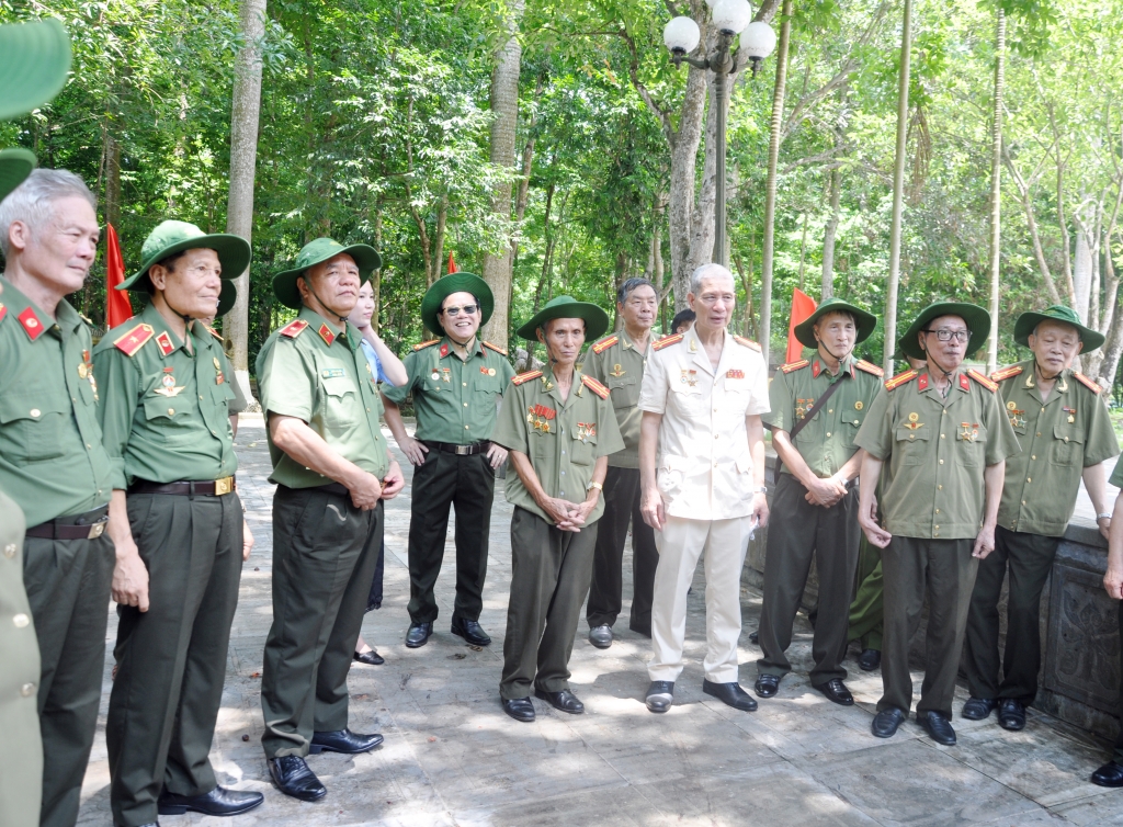 Giữ lửa truyền thống anh hùng qua hành trình về nguồn của lực lượng Công an chi viện chiến trường miền Nam