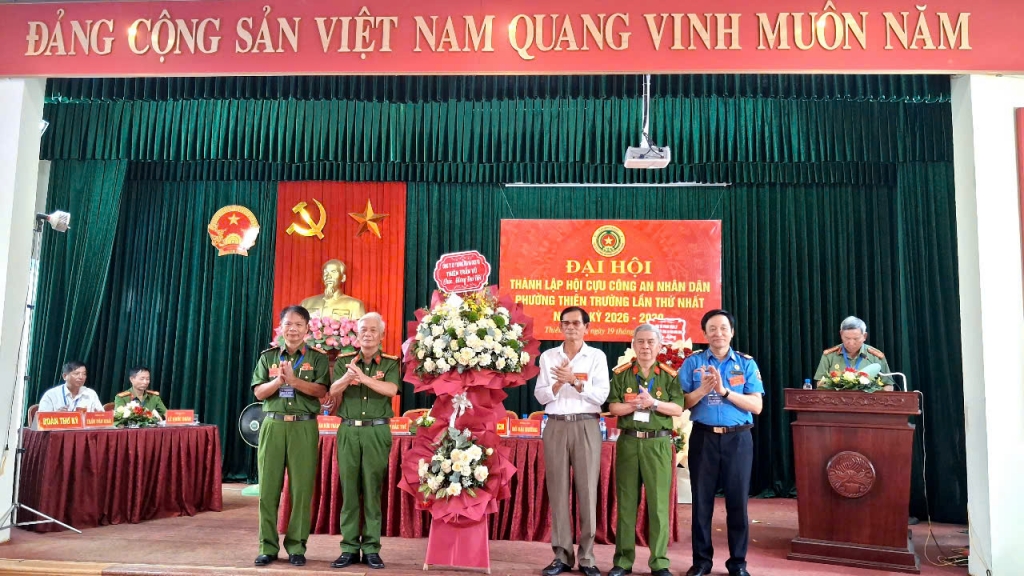 Ninh Bình: Thành lập Hội Cựu CAND phường Thiên Trường, nhiệm kỳ 2026 - 2030 Ninh Bình: Thành lập Hội Cựu CAND phường Thiên Trường, nhiệm kỳ 2026 - 2030