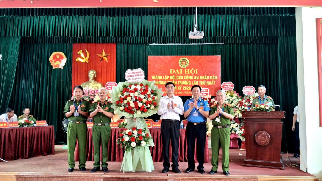 Ninh Bình: Thành lập Hội Cựu CAND phường Thiên Trường, nhiệm kỳ 2026 - 2030 Ninh Bình: Thành lập Hội Cựu CAND phường Thiên Trường, nhiệm kỳ 2026 - 2030
