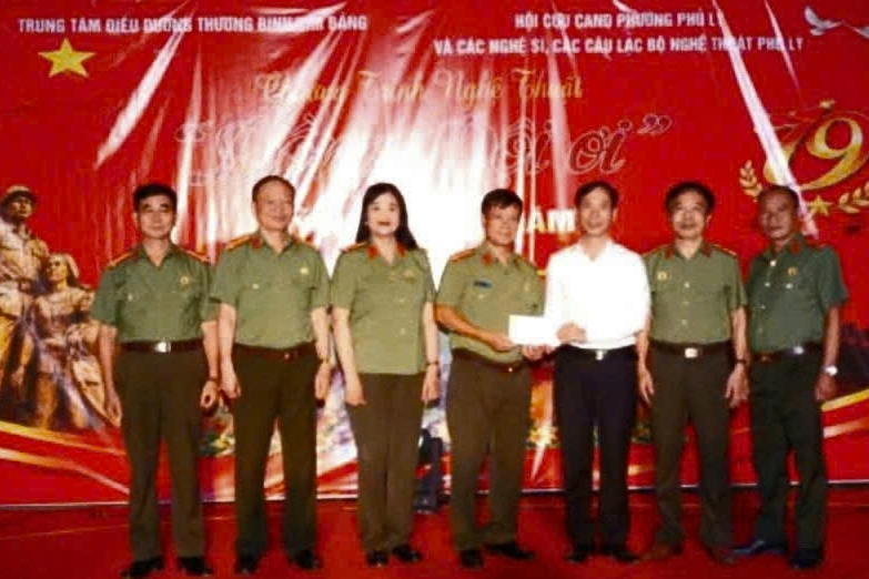 Ninh Bình: Hội Cựu CAND phường Phủ Lý tổ chức các hoạt động tri ân Ngày Thương binh - Liệt sĩ