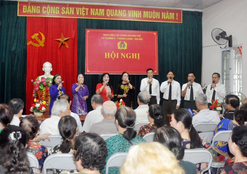Ban liên lạc Công an hưu trí 19/5 Thăng Long   Hà Nội tri ân hội viên nhân ngày Thương binh - Liệt sĩ 27/7