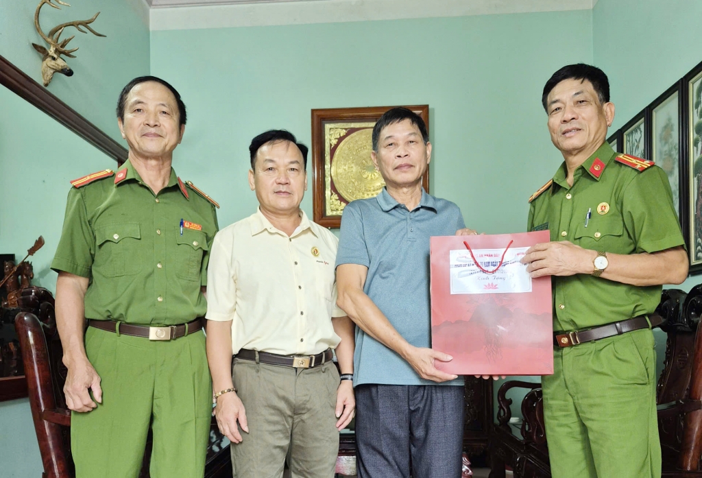 Hội Cựu CAND tỉnh Bắc Ninh tri ân thương binh, thân nhân liệt sĩ nhân ngày 27/7
