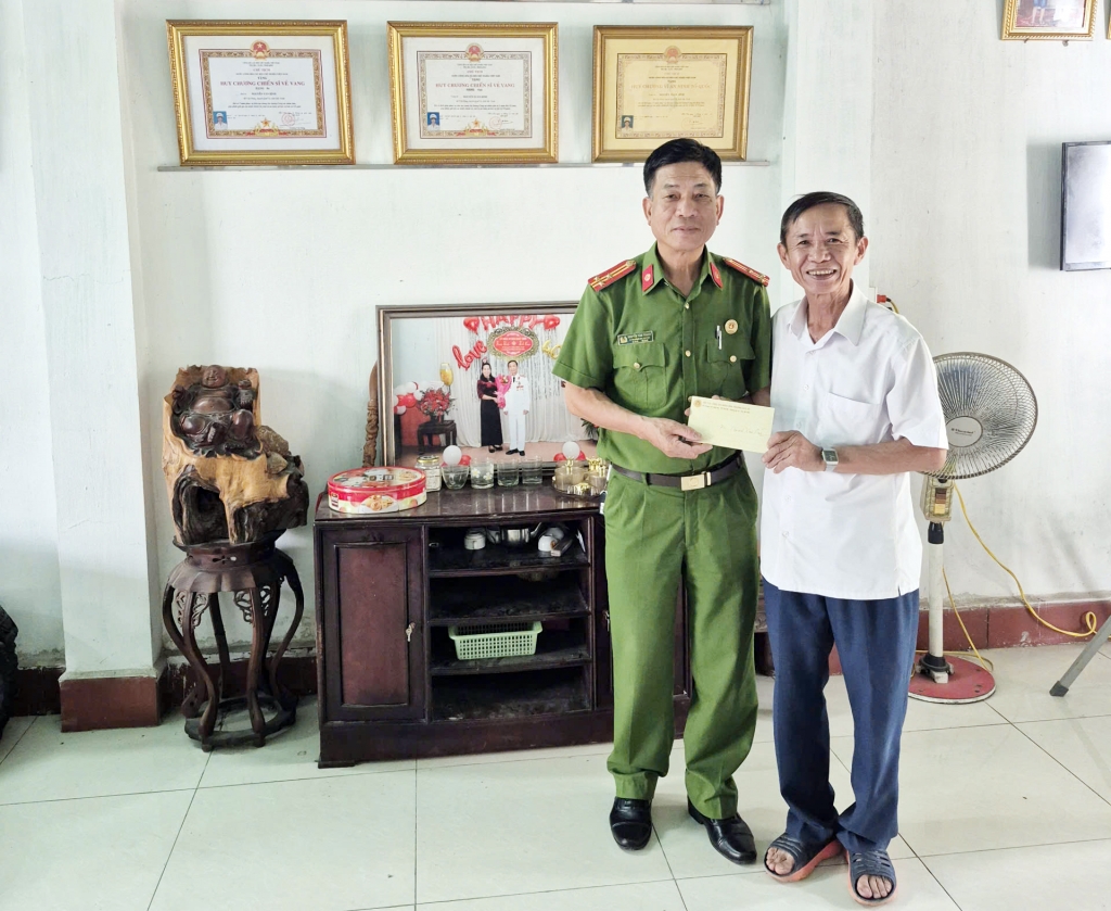 Hội Cựu CAND tỉnh Bắc Ninh tri ân thương binh, thân nhân liệt sĩ nhân ngày 27/7
