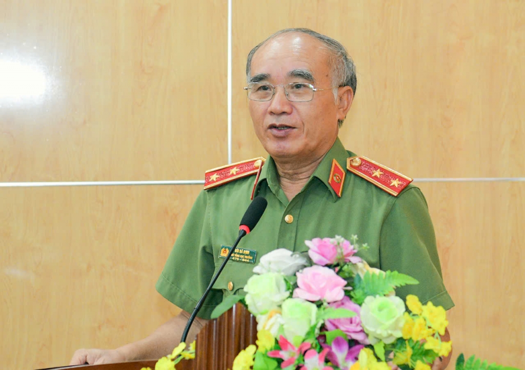 Ninh Bình: Hội Luật gia tỉnh và Hội Cựu CAND tỉnh ký kết Chương trình phối hợp công tác